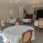 Chateau De La Motte - D'hotes Et Gasthof
