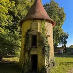 Gasthof Chateau De La Motte - D'hotes Et Louchy-Montfand
