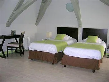 Chateau De La Motte - D'hotes Et * Louchy-Montfand